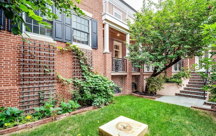 house for sale Queen Village Colonial estate front courtyard