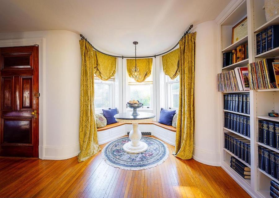 house for sale wayne stone colonial library