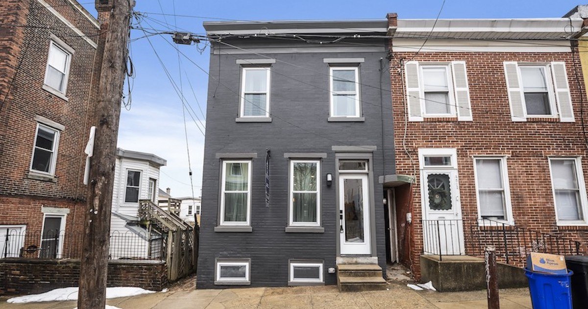 Just Listed: Renovated Workingman’s Rowhouse in Manayunk