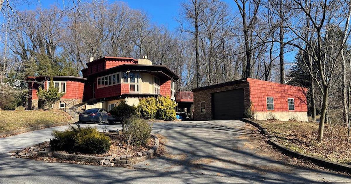 Just Listed Wallingford Modern House for Sale, a True Original