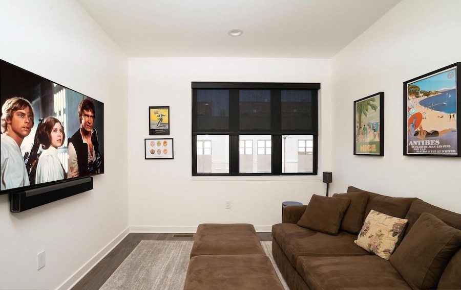 primary suite sitting room