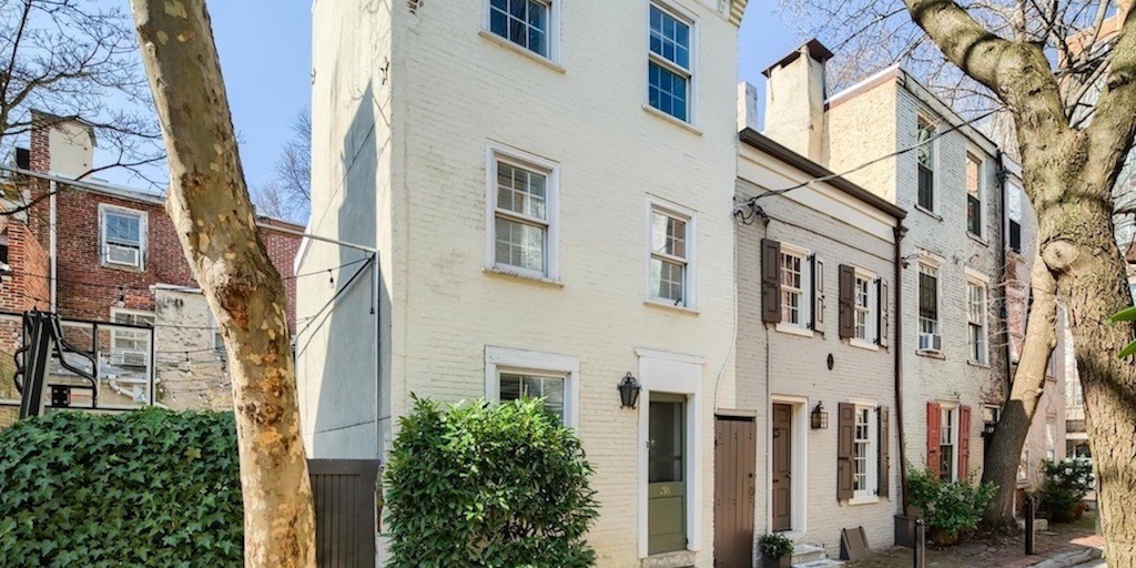 Just Listed: Washington Square West Renovated Trinity House for Sale - Vimarsana News