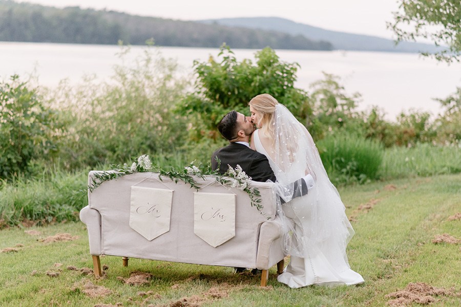 lake house inn wedding