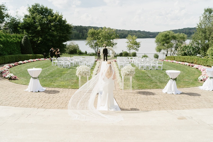 lake house inn wedding