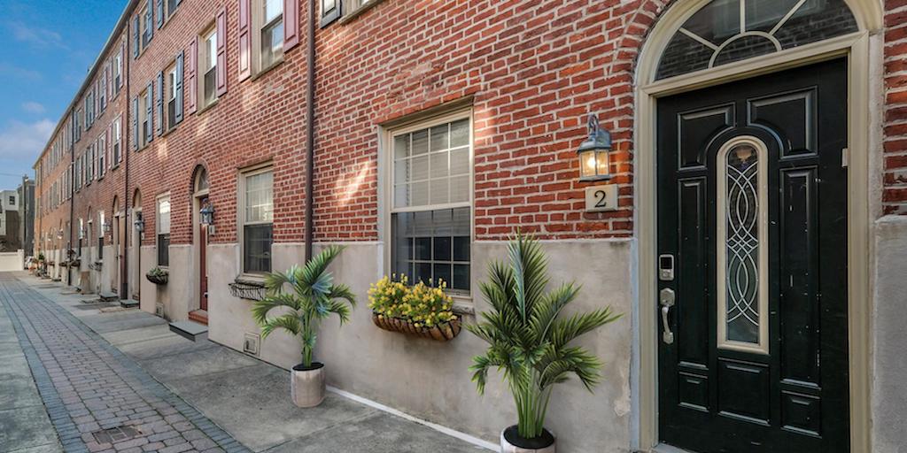 Just Listed: Queen Village Expanded Courtyard Trinity House for Sale - Vimarsana News
