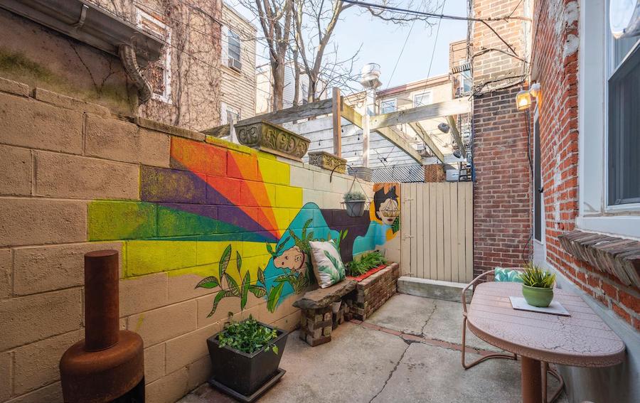 house for sale queen village kater street trinity entrance courtyard