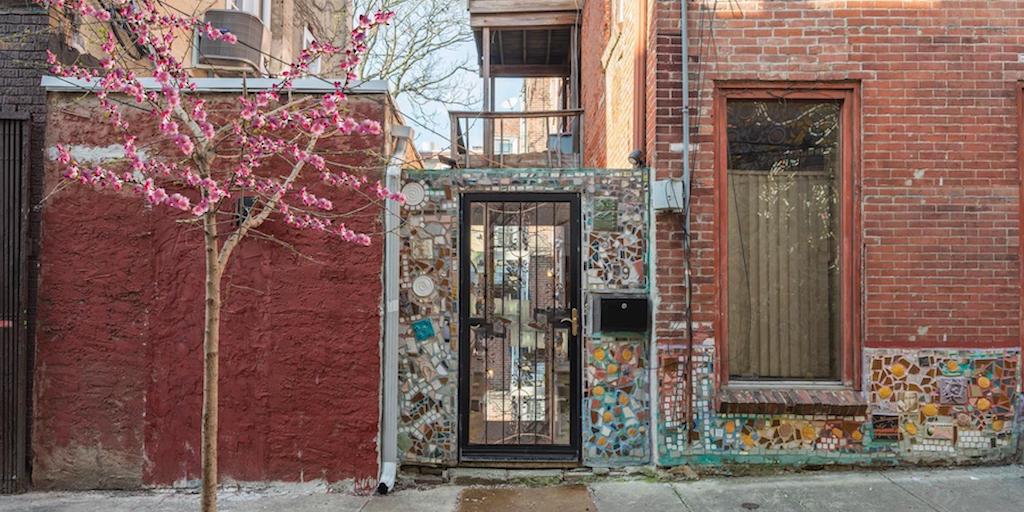 Just Listed: Renovated Queen Village Kater Street Trinity House for Sale - Vimarsana News