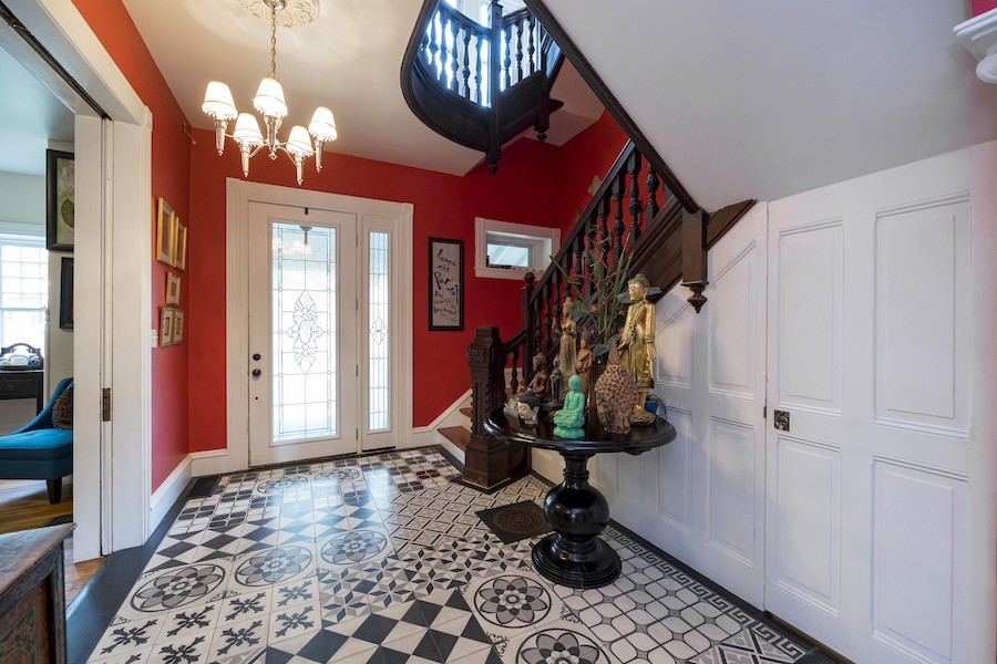 house for sale rosemont queen anne foyer
