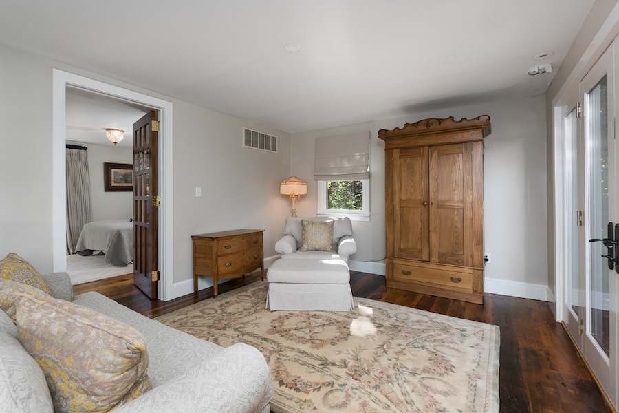 carriage house living room