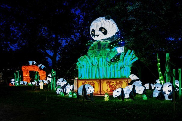 Your Guide to the Philadelphia Chinese Lantern Festival in Franklin Square