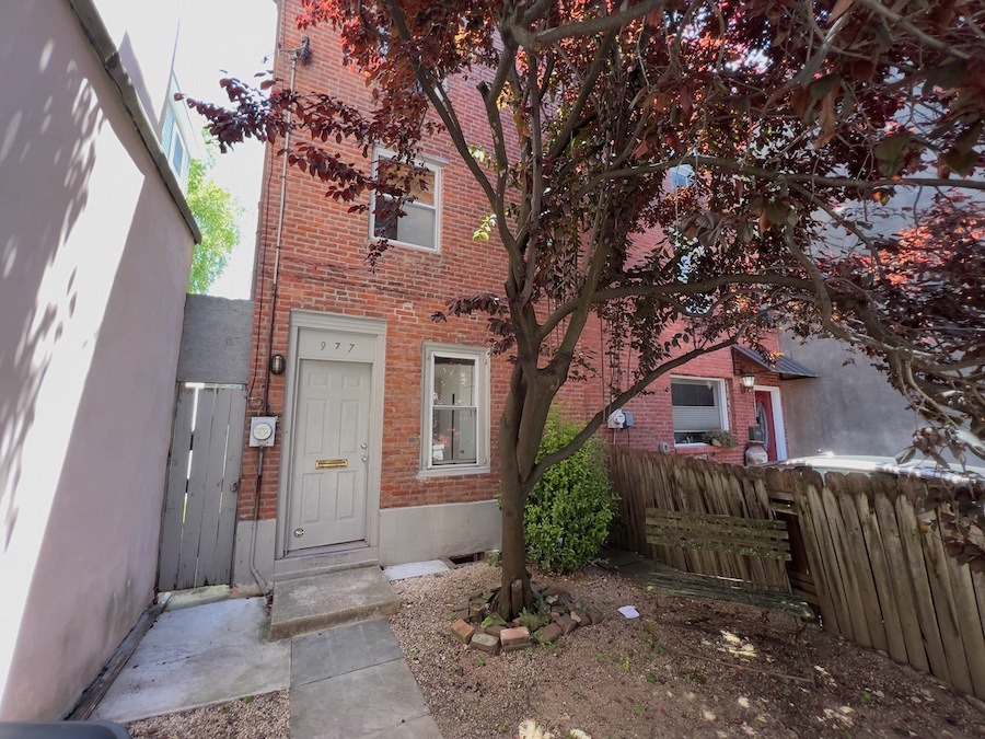 house for sale northern liberties extended trinity with yards front yard