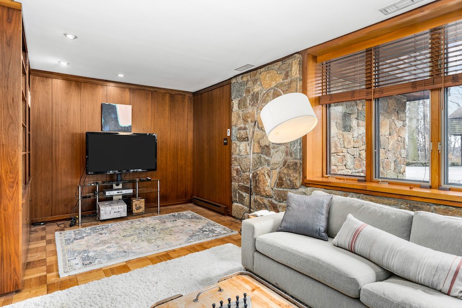 house for sale spring city mid century modern living room