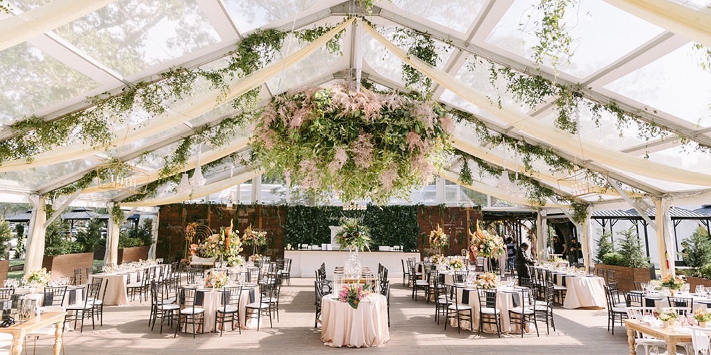 Franklin's View Is the Latest Wedding Venue by Cescaphe - Vimarsana News