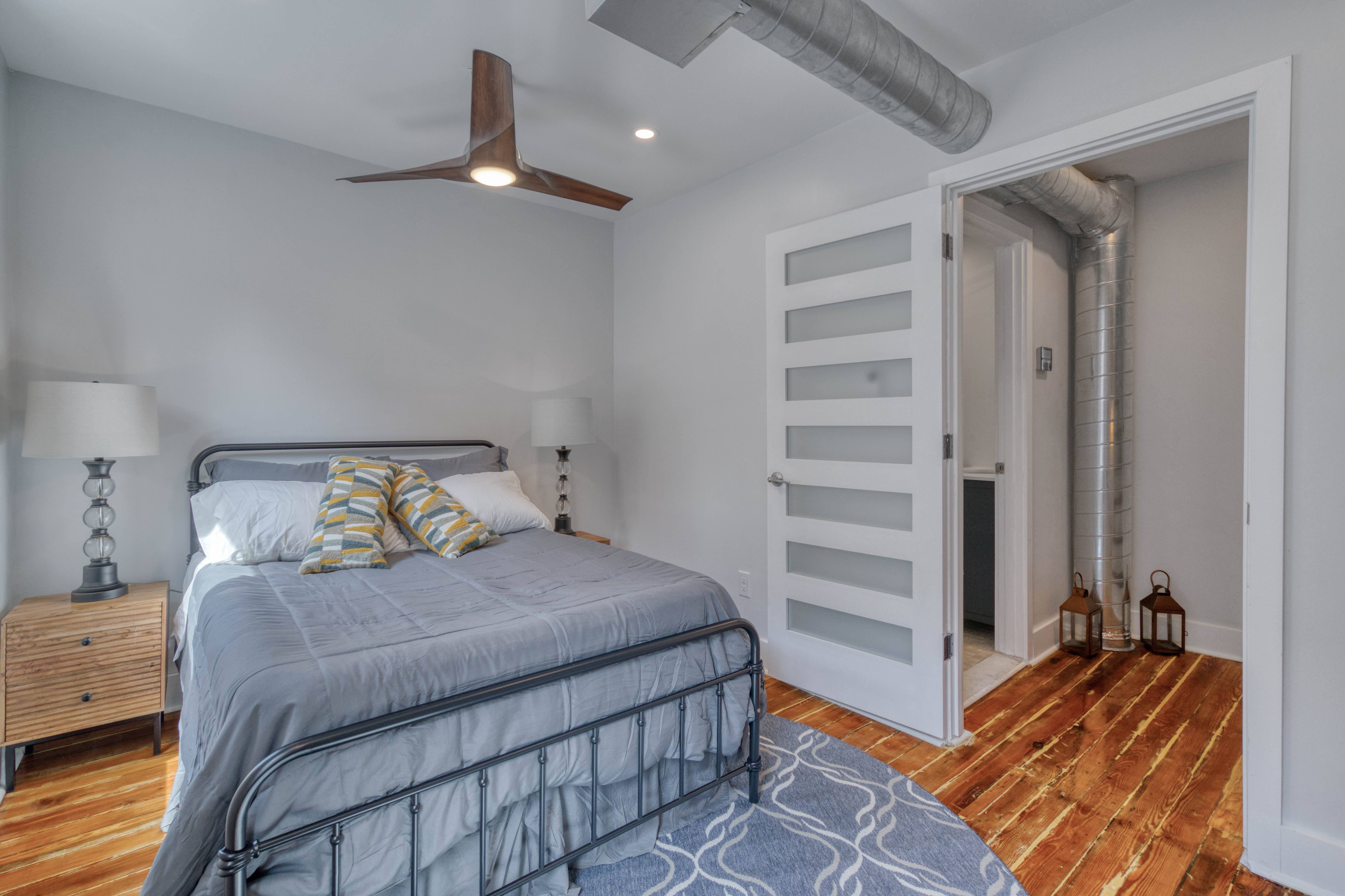 house for sale rittenhouse square renovated trinity second-floor bedroom