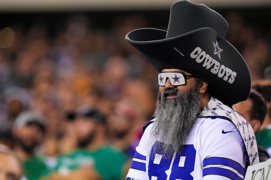 even this cowboys fan who was at the cowboys eagles game in philadelphia now knows that dallas sucks