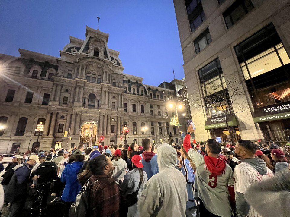 Philadelphia Phillies fans celebrating Phillies World Series victory  October 31, 2008 with parade down Broad Street Philadelphia Stock Photo -  Alamy