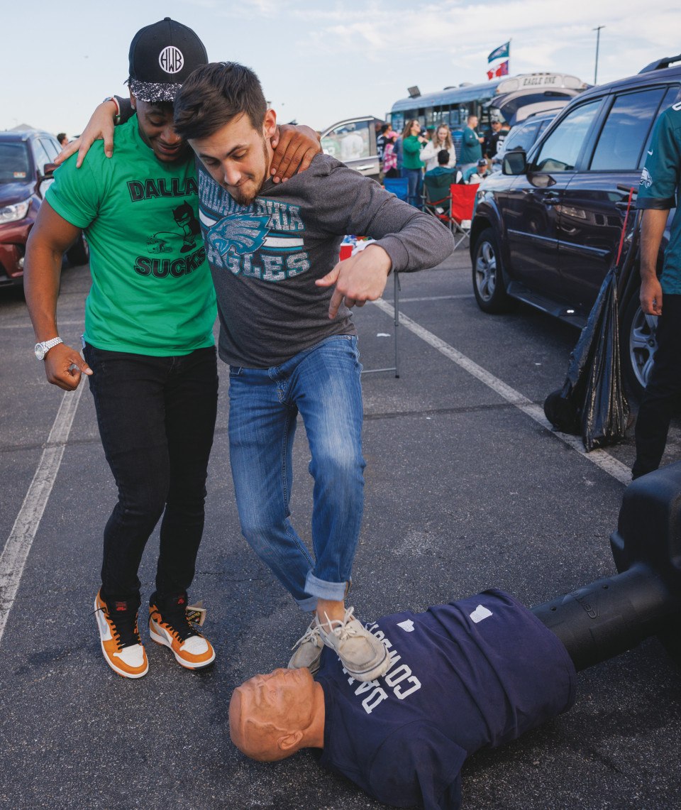 A Day in the Life of the Linc: The Inside View of a Big Eagles Win