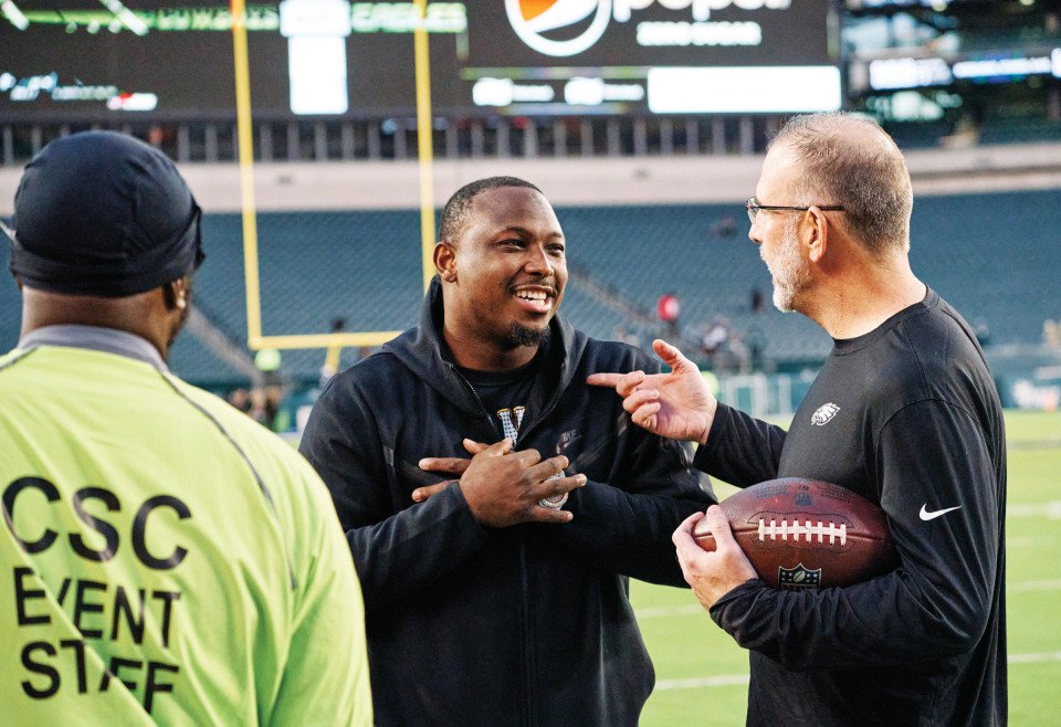 A Day in the Life of the Linc: The Inside View of a Big Eagles Win