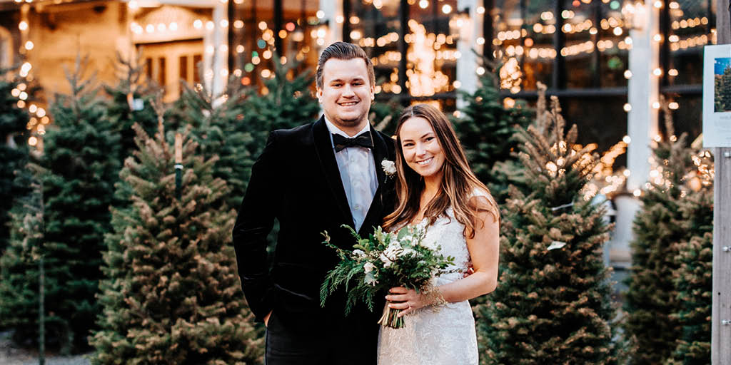 A Terrain Gardens Christmas Wedding Straight Out of a Rom-Com - Vimarsana News