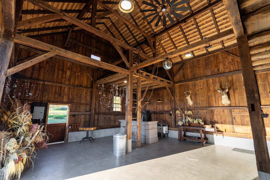 barn lounge