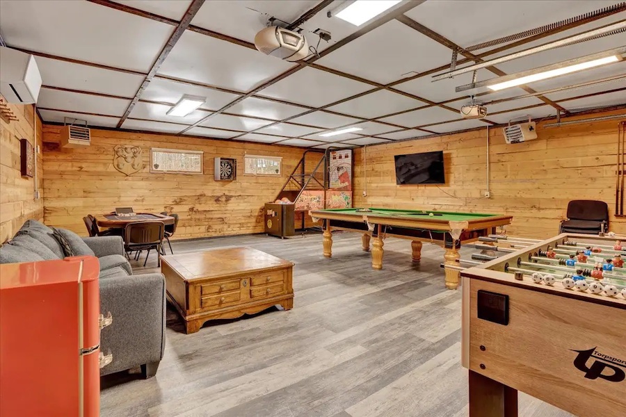 garage game room