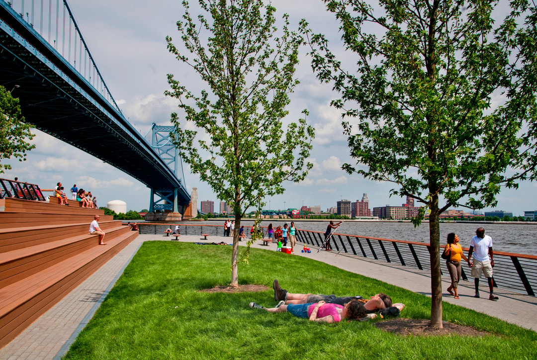 philly picnic spots race street pier