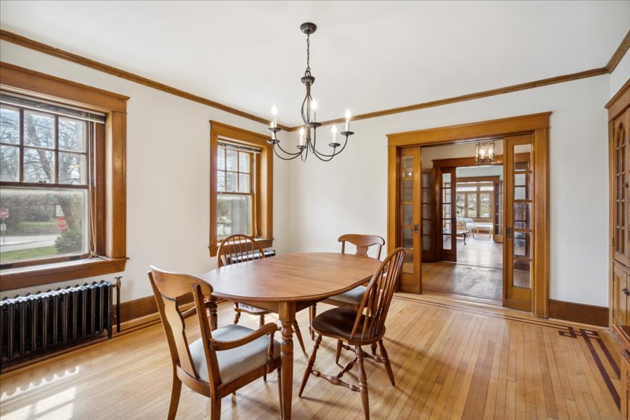 house for sale mt. airy colonial dining room