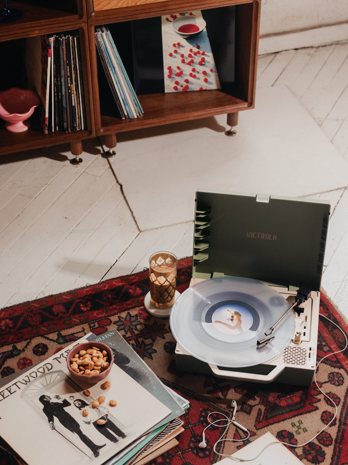 Is Taylor Swift bringing vinyl records back to the mainstream?
