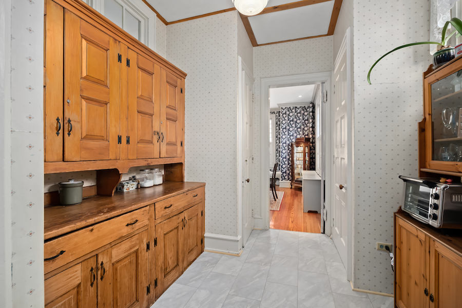 house for sale riverton queen anne butler's pantry
