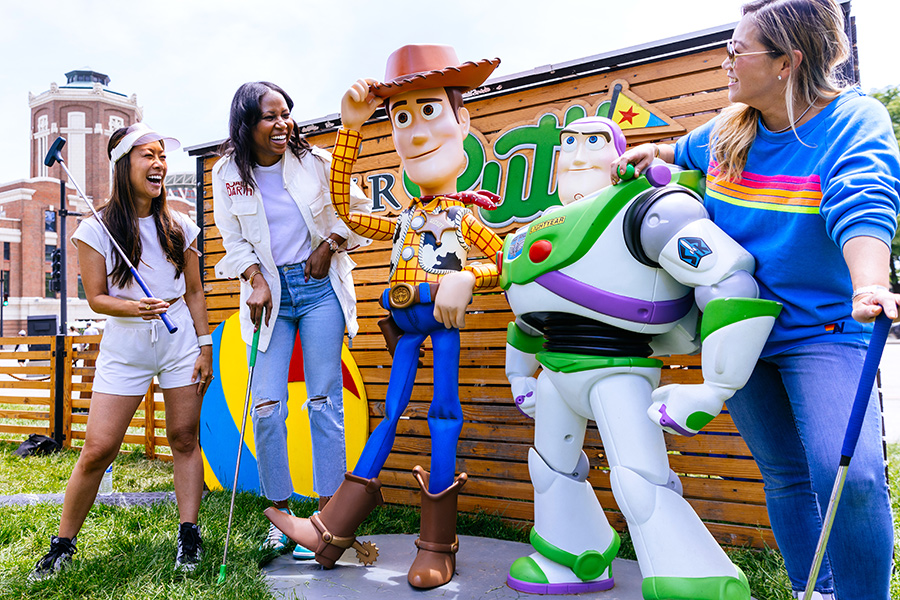 pixar putt mini golf