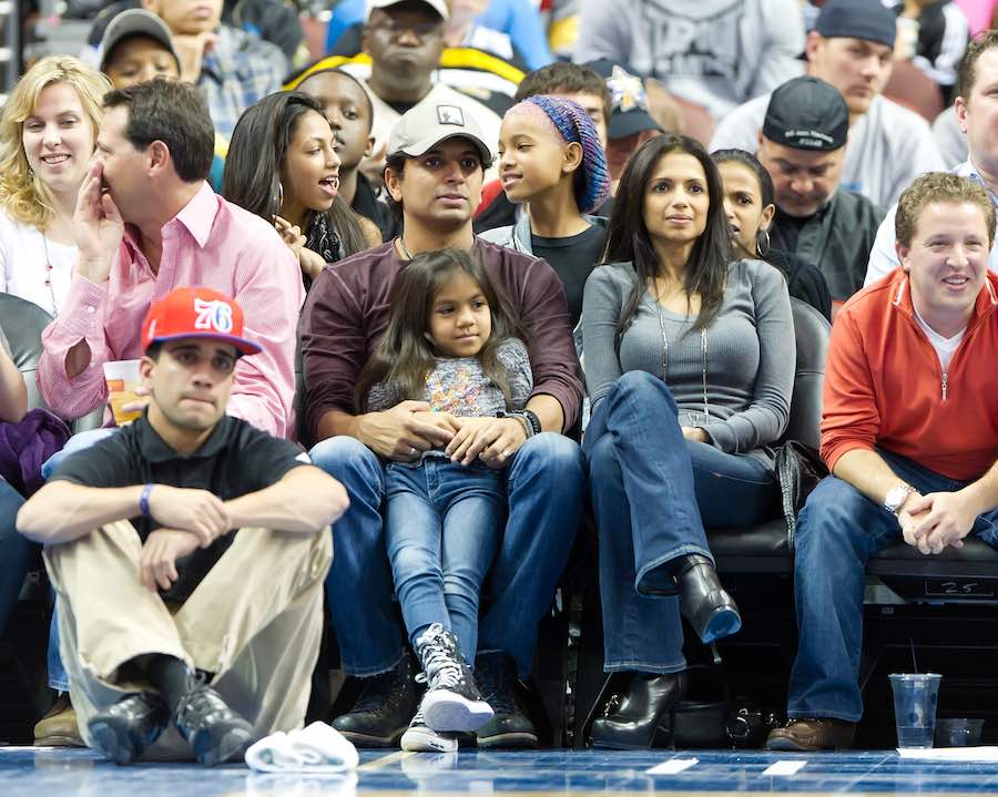 m. night shyamalan daughter saleka shyamalan chats up willow smith at a sixers game in 2012