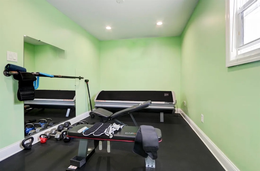 Yoga/workout room (bedroom)