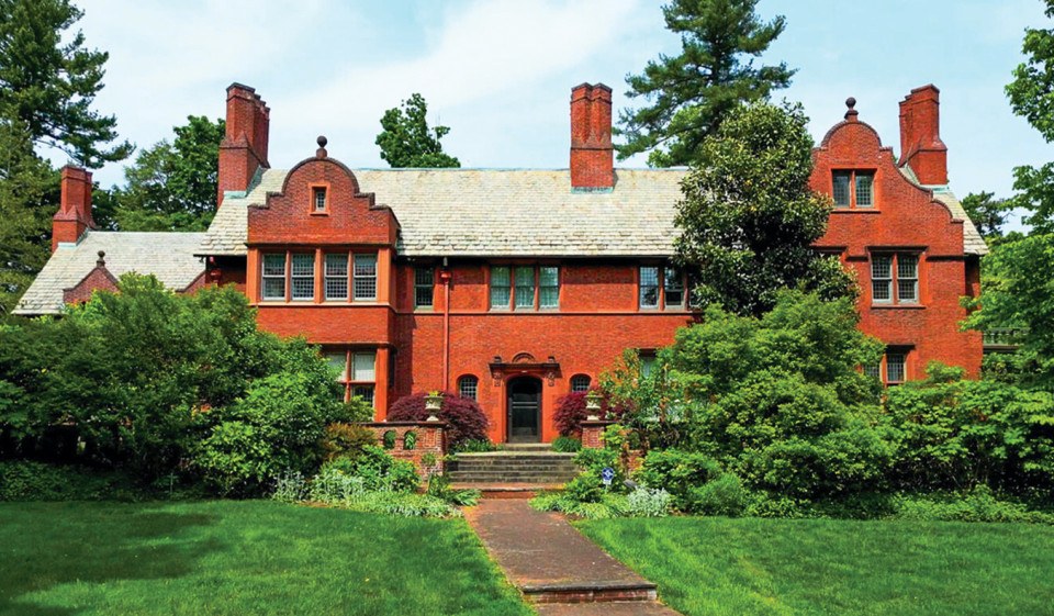 So You Want to Live in Chestnut Hill, Massachusetts?