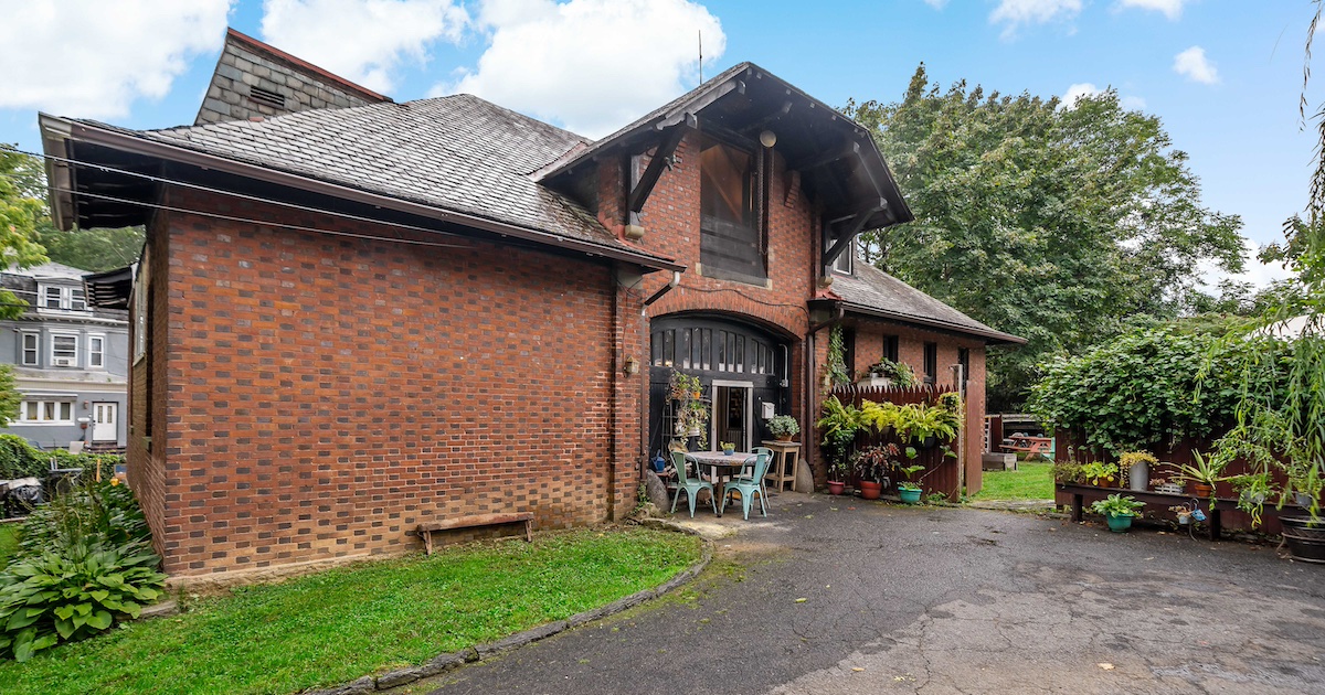 Just Listed Vintage 1900 Germantown Carriage House for Sale