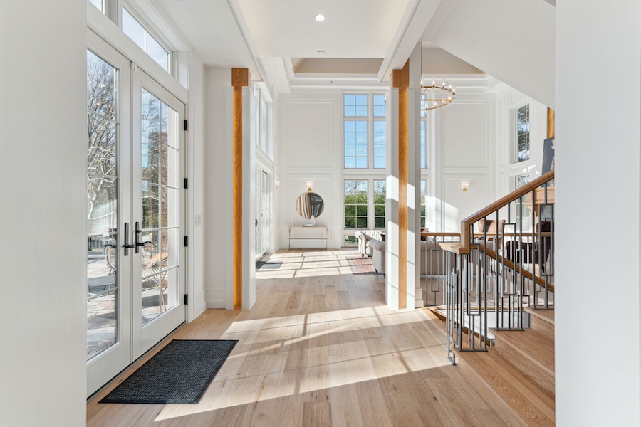 living room foyer