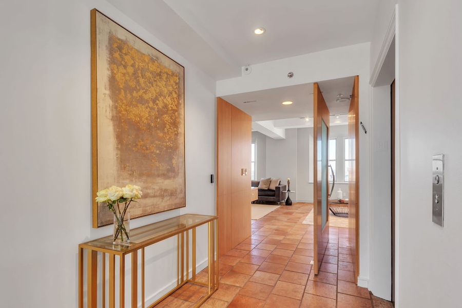 condo for sale rittenhouse square bi-level vestibule