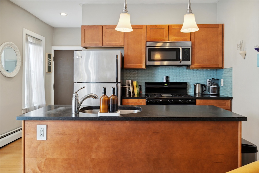 condo for sale rittenhouse square starter kitchen