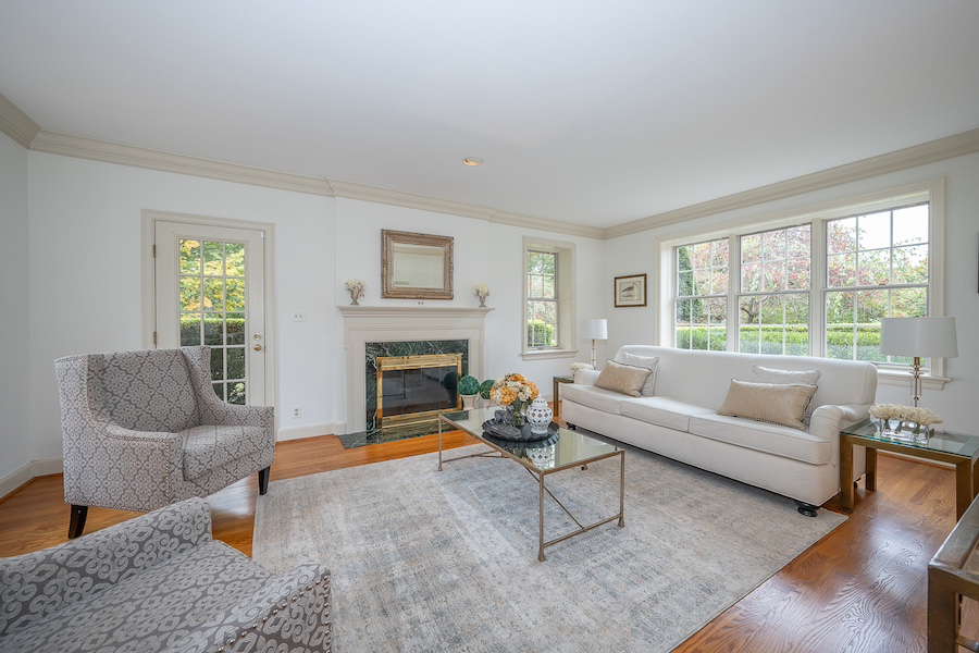 house for sale malvern equestrian farm living room