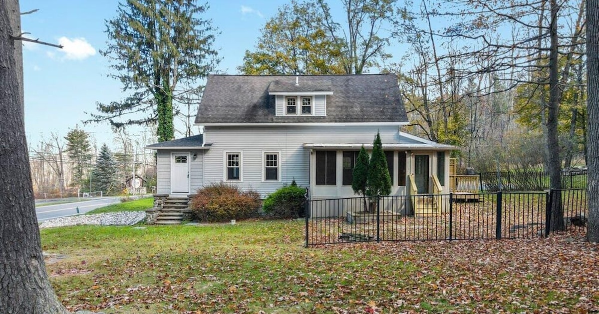 In the Poconos Renewed Paupack Bungalow House for Sale