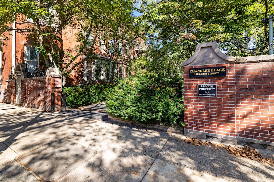 coutyard entrance