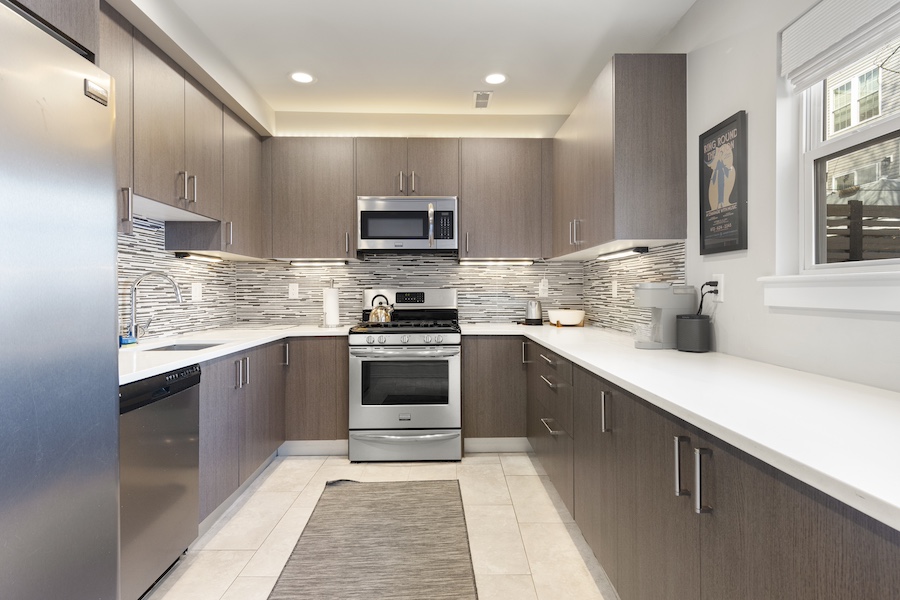 house for sale grad hospital renovated rowhouse kitchen
