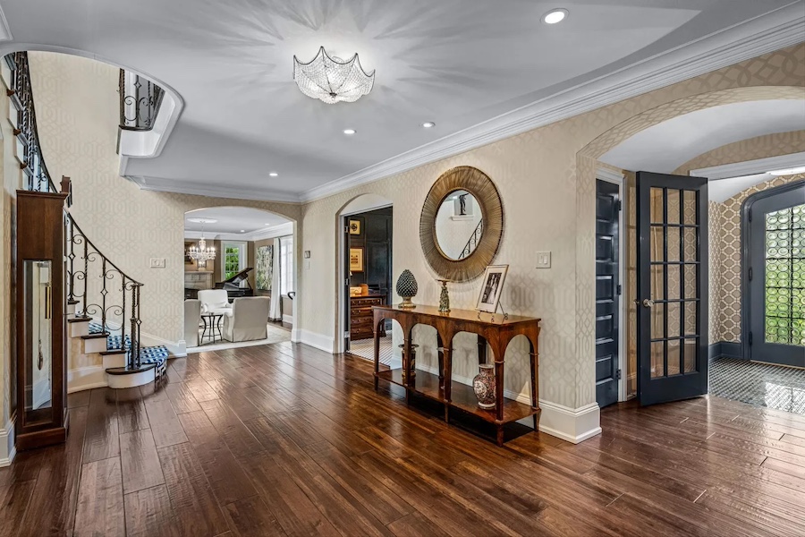 house for sale haverford english manor foyer
