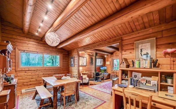 In the Poconos: Lake Ariel Contemporary Log House for Sale