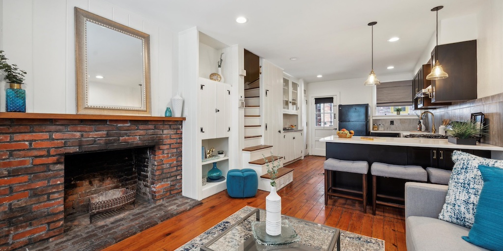 Just Listed: Wash West Updated Extended Trinity House for Sale - Vimarsana News