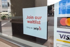 A Yelp sign