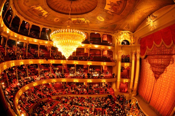 An Insider’s Guide to the Best Seats in the Academy of Music