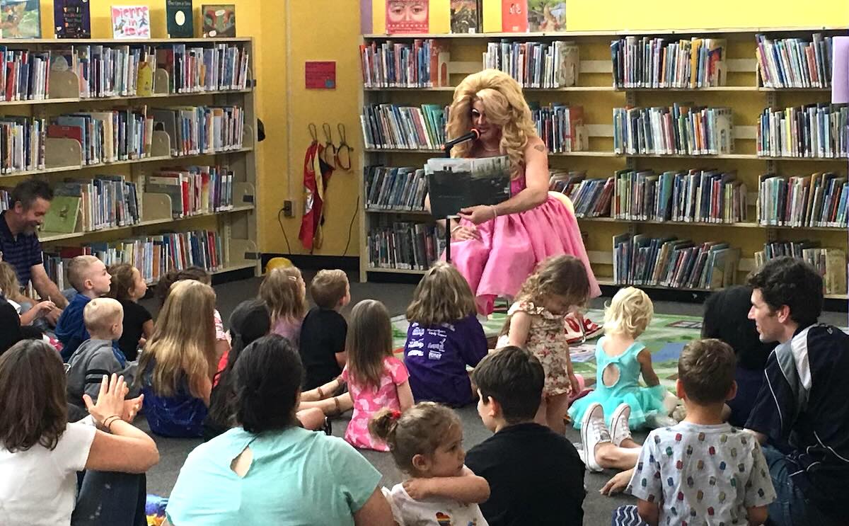 Philadelphia drag queen Brittany Lynn at a Drag Queen Storytime event. (photo courtesy Brittany Lynn/Drag Queen Storytime)