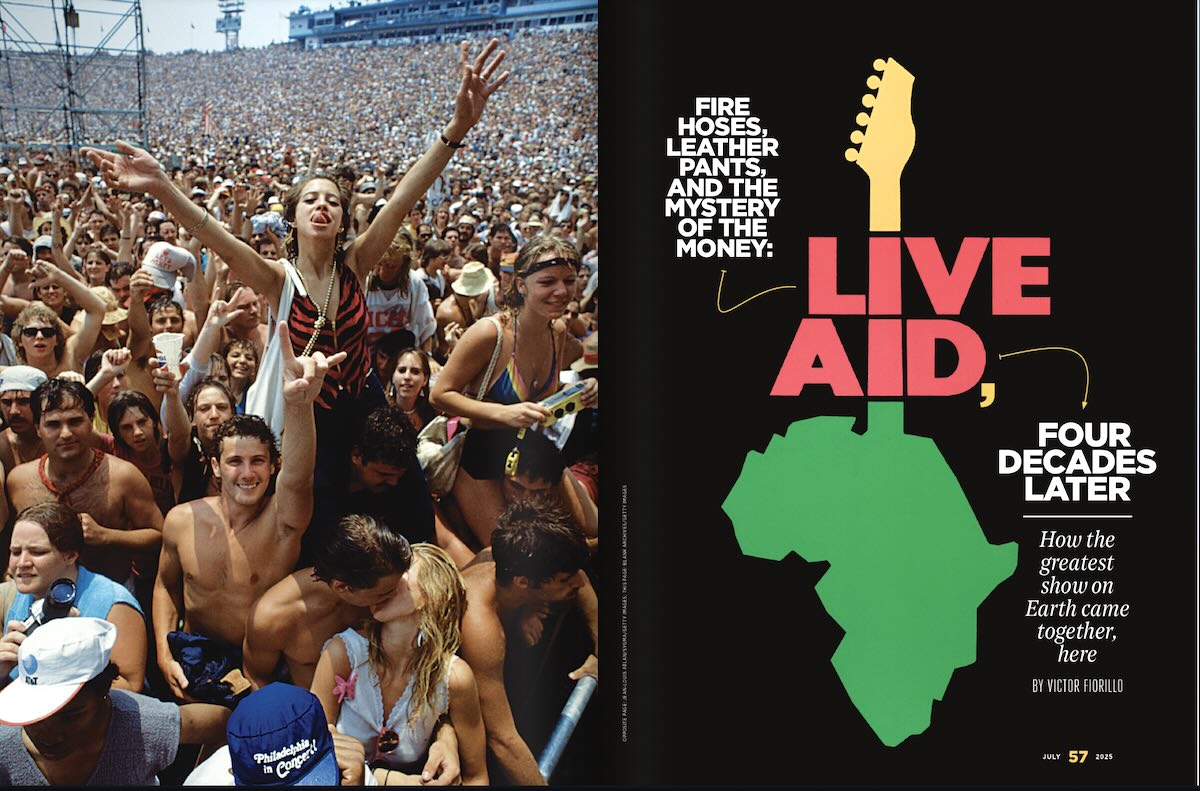 the jfk stadium crowd at Live Aid in Philadelphia in 1985