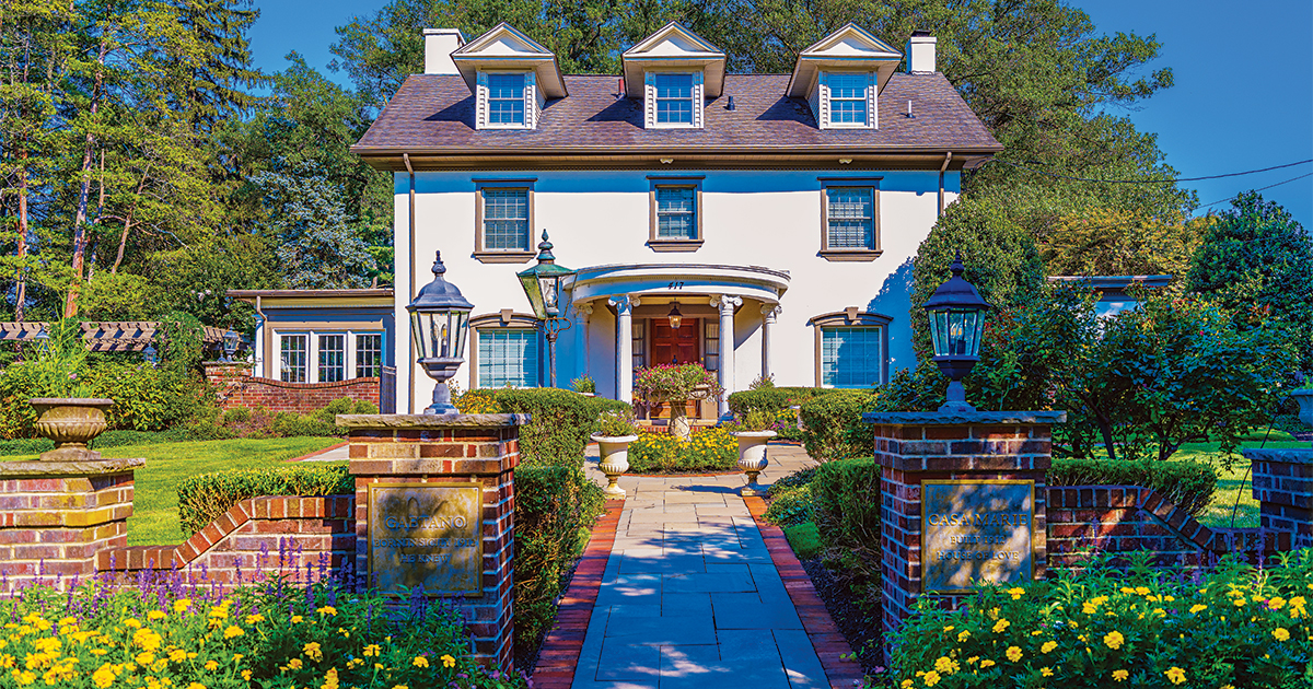 Living in Haddonfield: A Neighborhood Guide