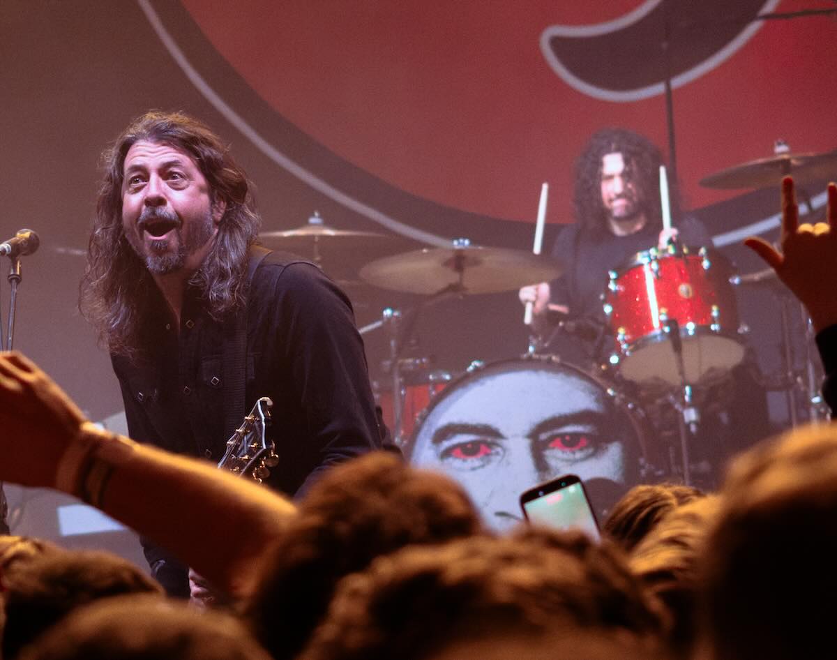 Ilan Rubin playing drums behind Dave Grohl at a Foo Fighters concert earlier this year